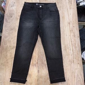 NO BOUNDRIES Cropped Black Cuffed Pants 13 NWOT